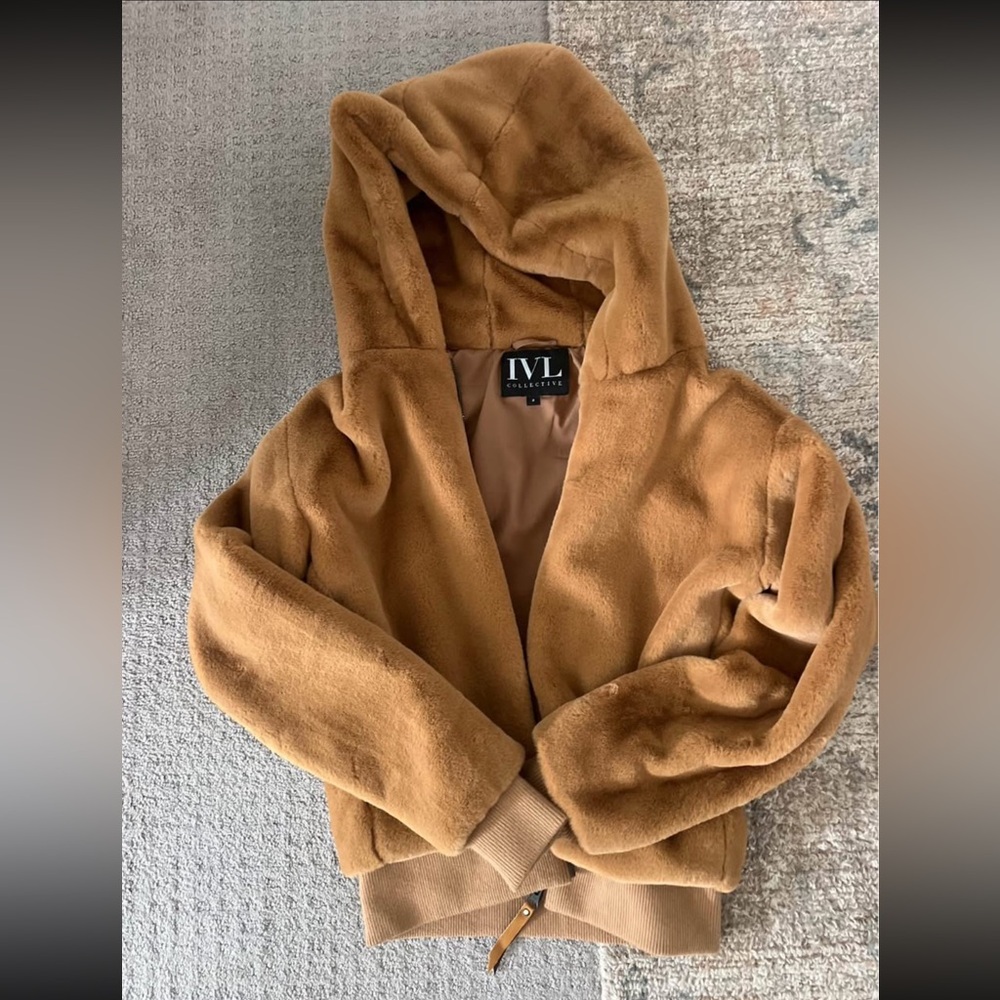 Faux Fur Bomber Zip Up IVL size 2